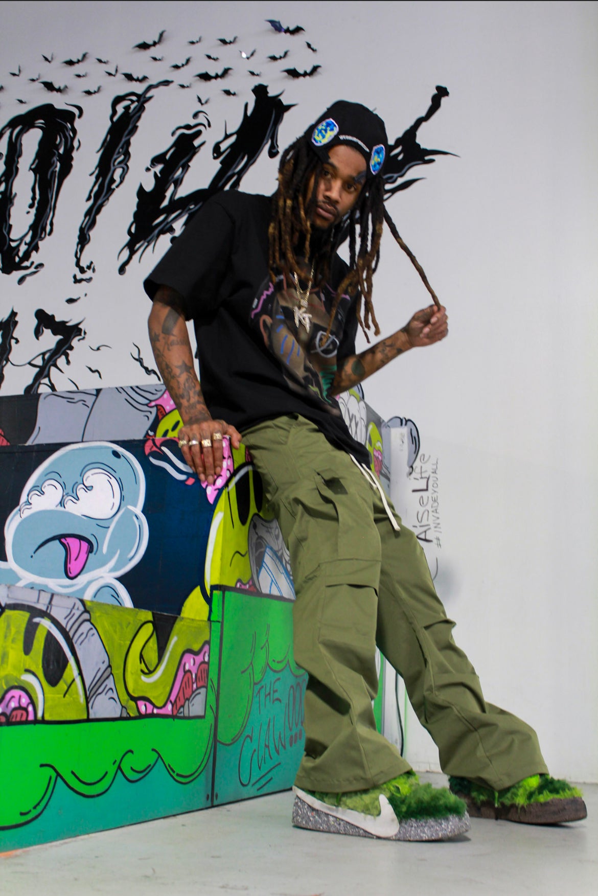 78% green cargo pants