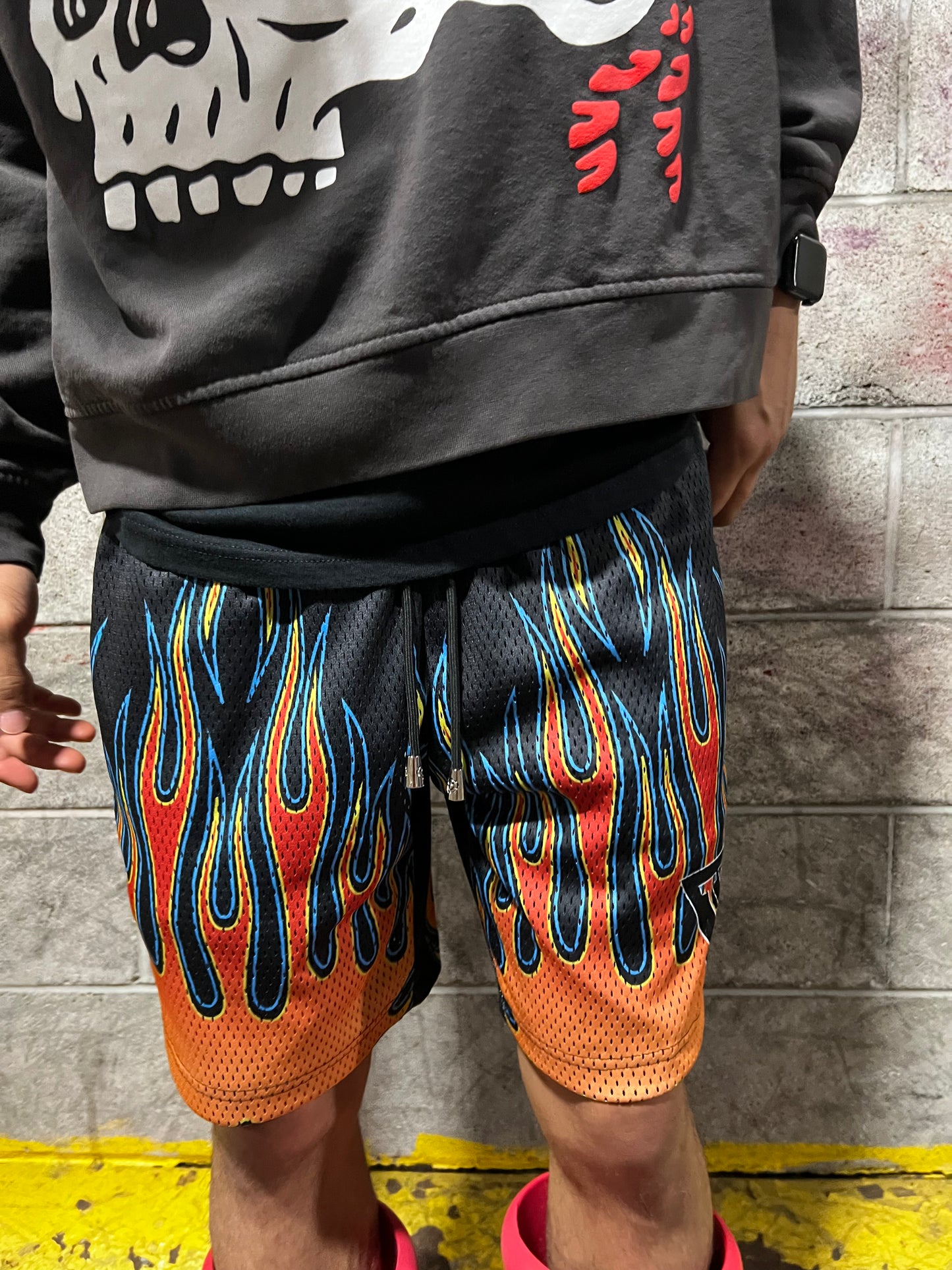 CARBON SHORTS (BLACK)