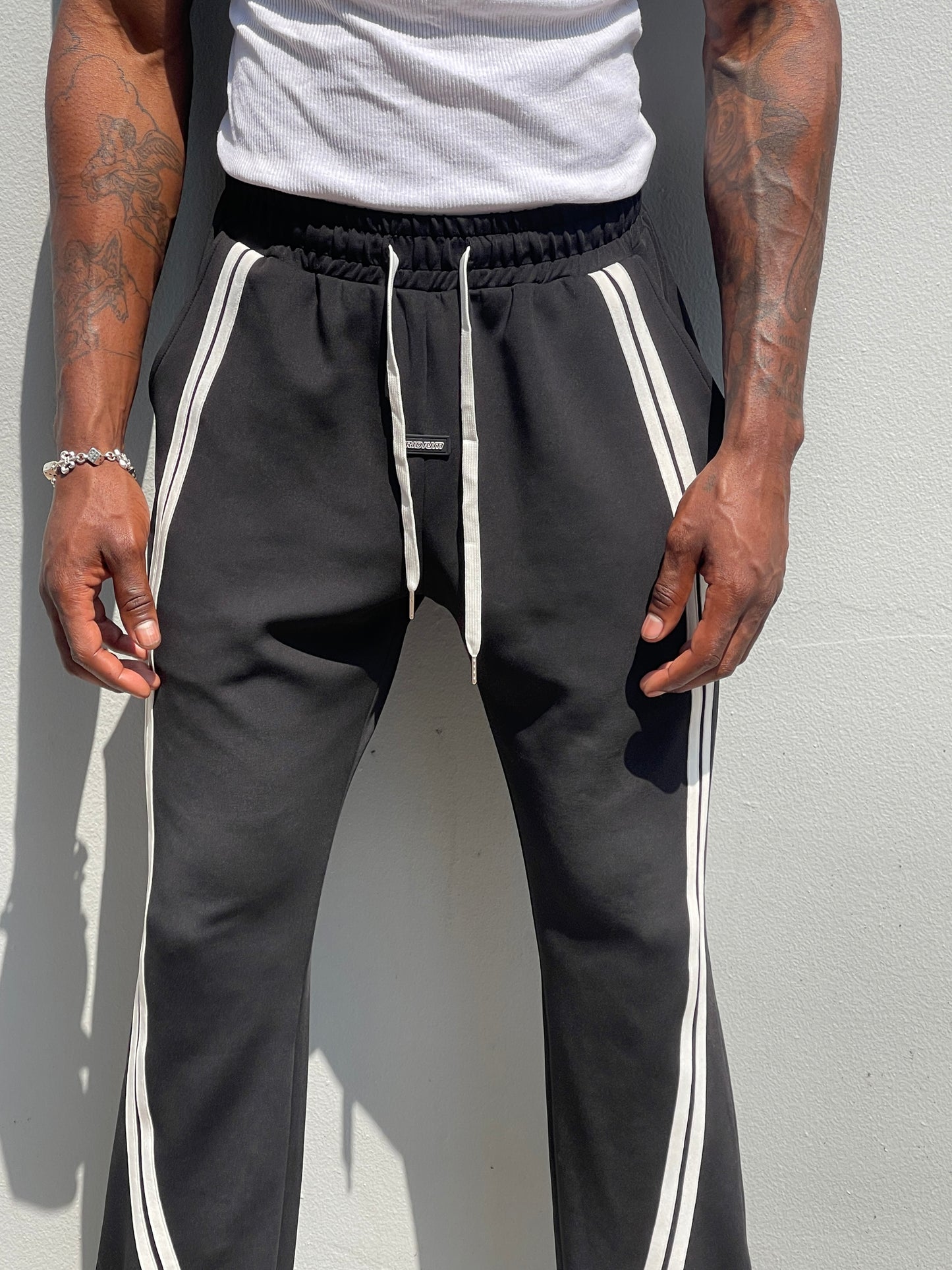 Avery Pants Black